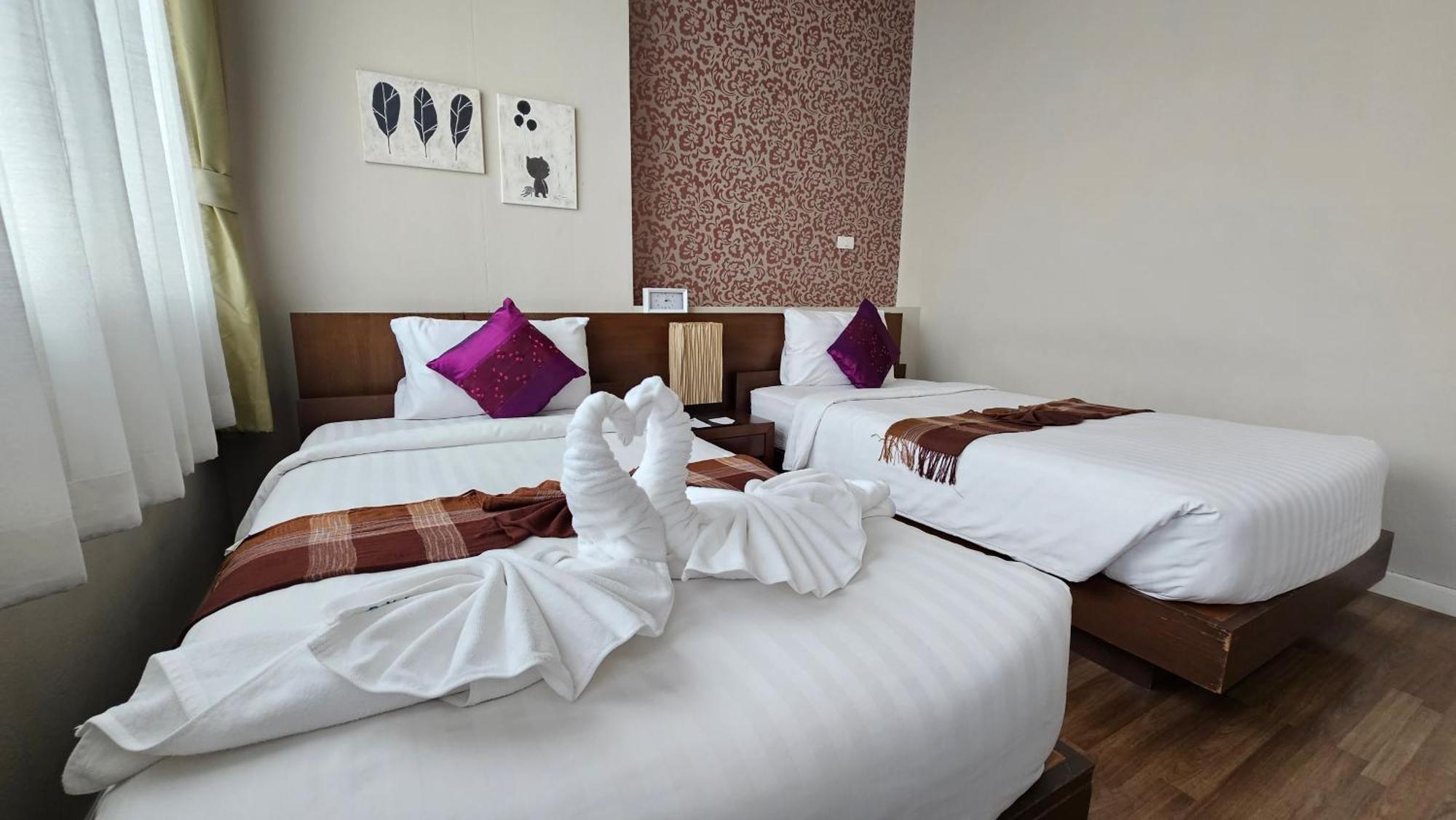 Baiyoke Ciao Hotel Чиангмай Екстериор снимка