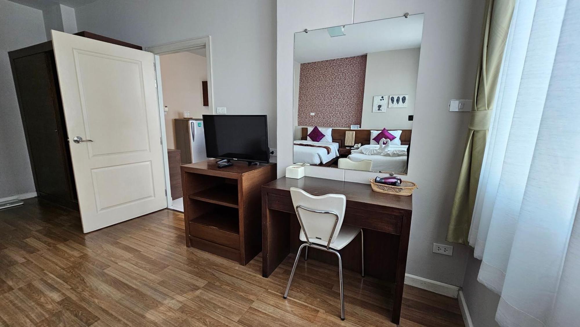 Baiyoke Ciao Hotel Чиангмай Екстериор снимка