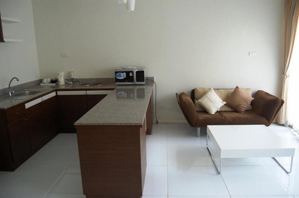 Baiyoke Ciao Hotel Чиангмай Стая снимка