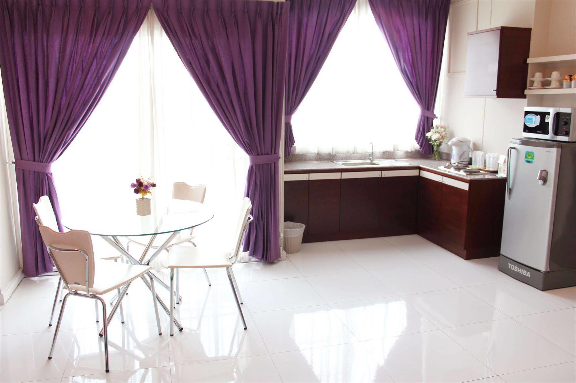Baiyoke Ciao Hotel Чиангмай Екстериор снимка