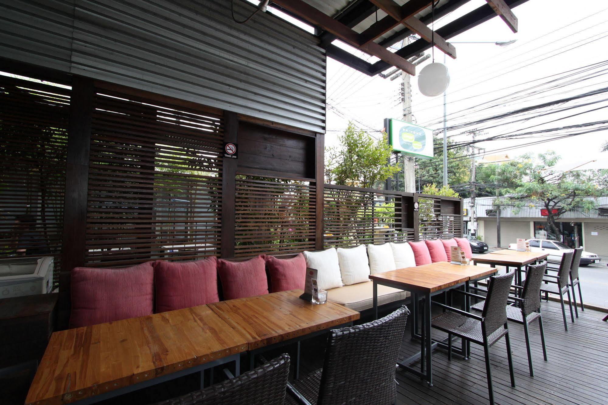 Baiyoke Ciao Hotel Чиангмай Екстериор снимка
