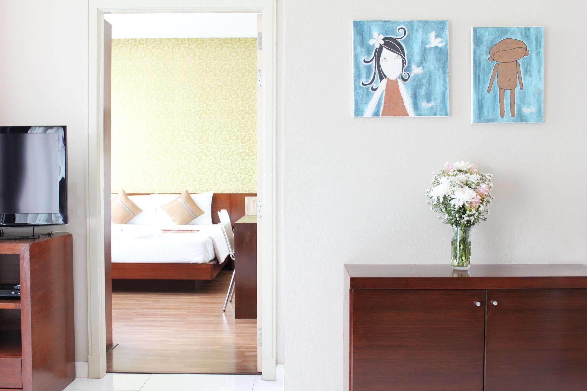 Baiyoke Ciao Hotel Чиангмай Екстериор снимка